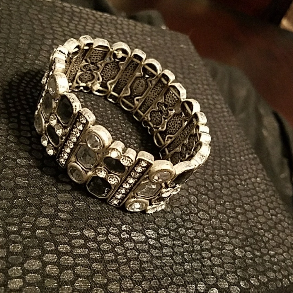 Lia Sophia elastic silver bracelet
